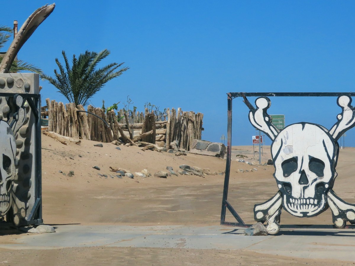 How to See Skeleton Coast Namibia, with Shipwreck&nbsp;Map